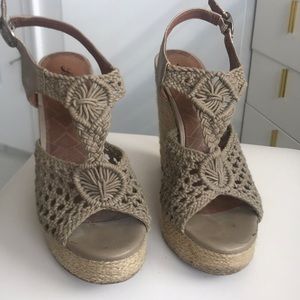 Lucky boho wedge